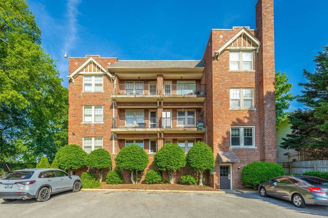 190 N Crest Road 10, Chattanooga, TN 37404