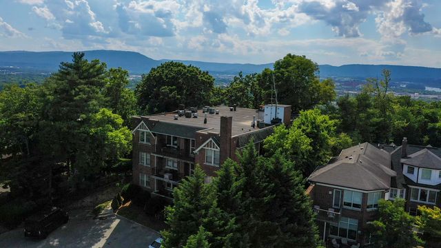 190 N Crest Road 10, Chattanooga, TN 37404