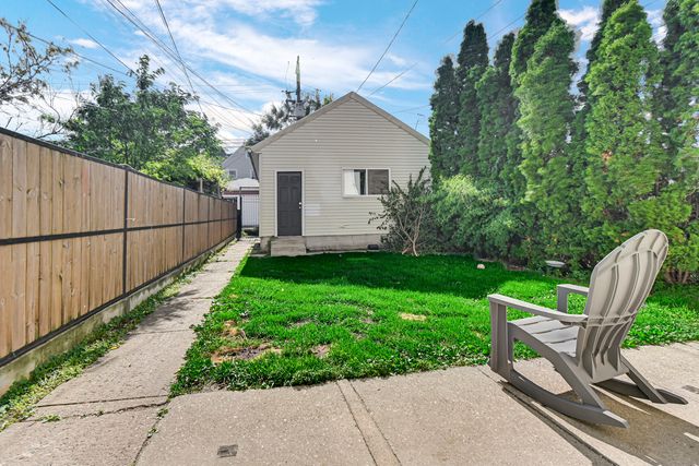 4434 S Richmond Street, Chicago, IL 60632