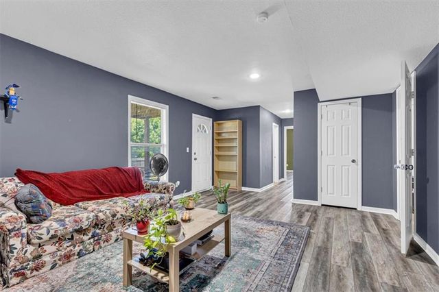634 S Walnut Street, Gardner, KS 66030