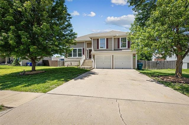634 S Walnut Street, Gardner, KS 66030