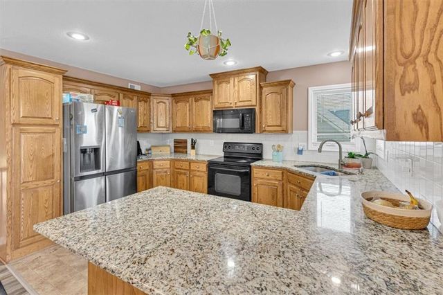 634 S Walnut Street, Gardner, KS 66030