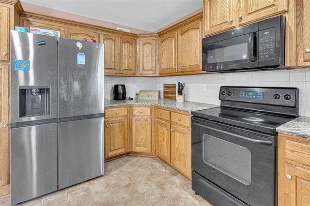 634 S Walnut Street, Gardner, KS 66030