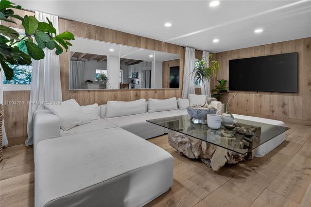 3138 SW 15th St, Fort Lauderdale, FL 33312
