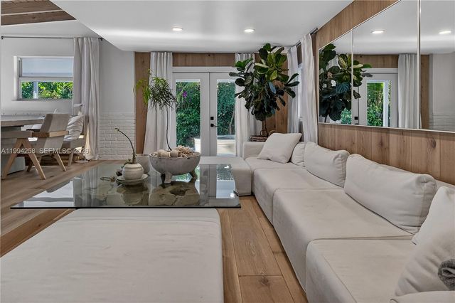 3138 SW 15th St, Fort Lauderdale, FL 33312