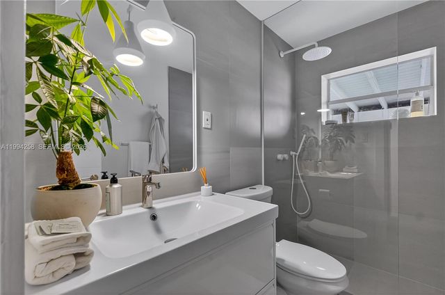 3138 SW 15th St, Fort Lauderdale, FL 33312
