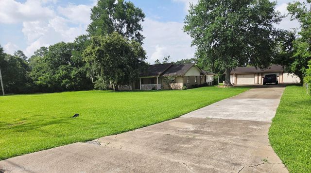 503 Greenbriar Avenue, Friendswood, TX 77546