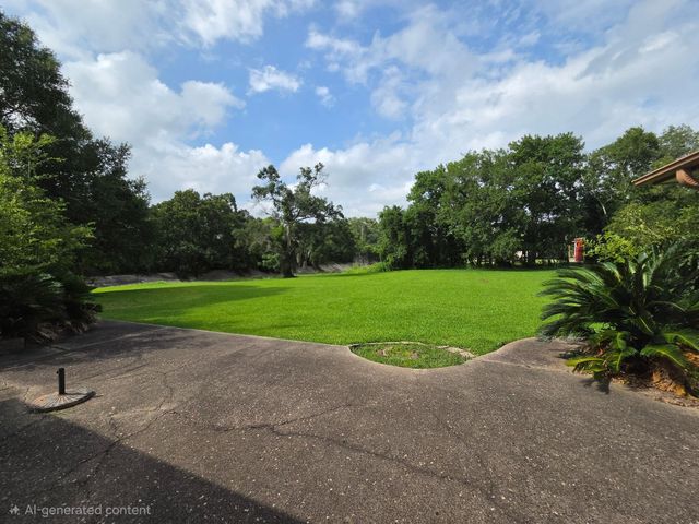 503 Greenbriar Avenue, Friendswood, TX 77546
