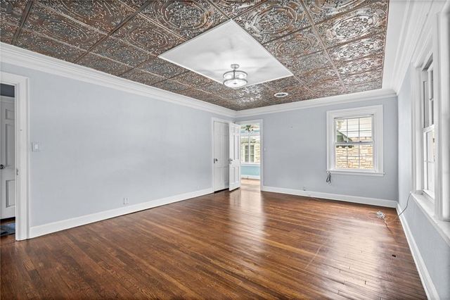 429 N Van Brunt Boulevard, Kansas City, MO 64123