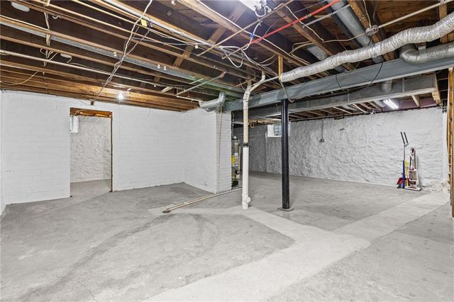 429 N Van Brunt Boulevard, Kansas City, MO 64123
