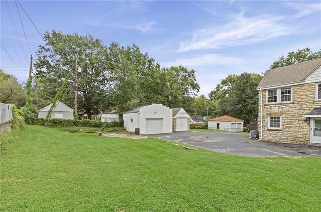 429 N Van Brunt Boulevard, Kansas City, MO 64123