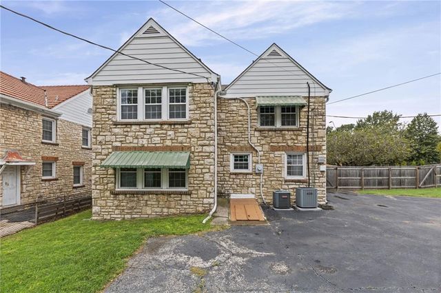 429 N Van Brunt Boulevard, Kansas City, MO 64123