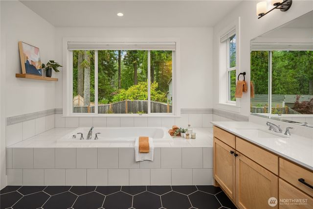 3052 SE 13th Place, North Bend, WA 98045