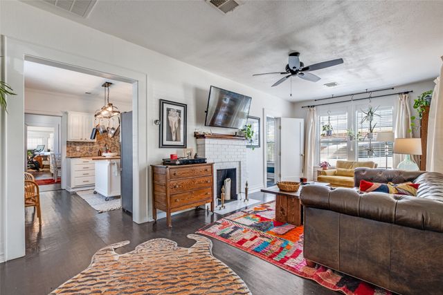 920 S Oak Cliff Boulevard, Dallas, TX 75208