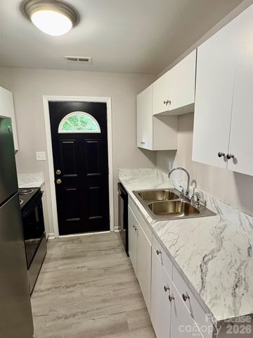 1918 W Fifth Avenue, Gaston, NC 28052