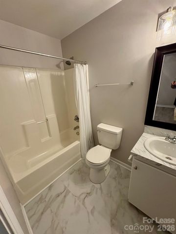 1918 W Fifth Avenue, Gaston, NC 28052