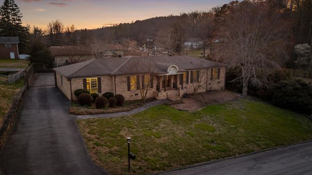 100 Pine Cone Lane, Chattanooga, TN 37415