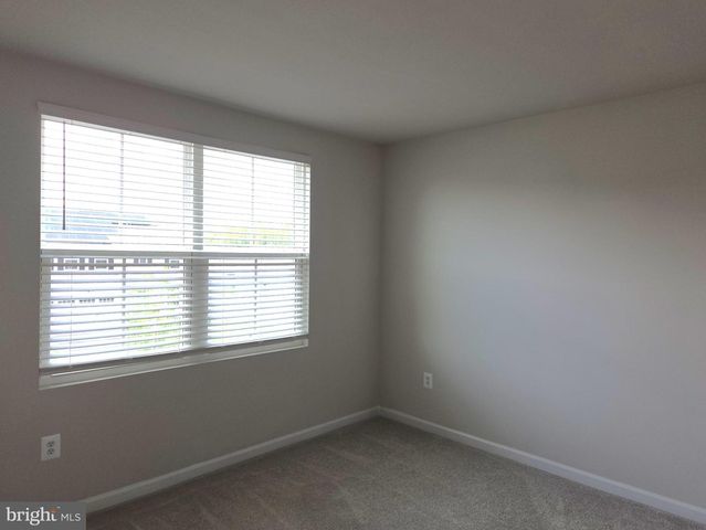 7 INKBERRY LN, Elkton, MD 21921