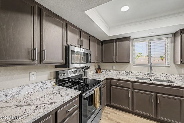26433 S TRURO Drive, Sun Lakes, AZ 85248