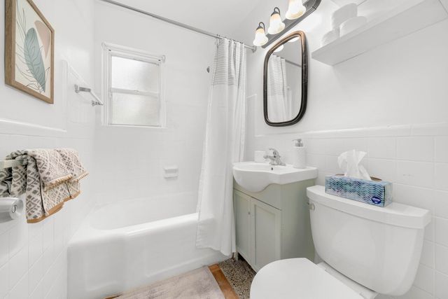 842 SW 11th Court, Fort Lauderdale, FL 33315