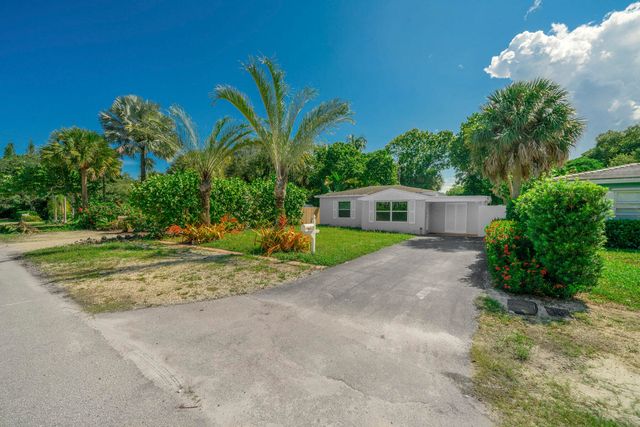 842 SW 11th Court, Fort Lauderdale, FL 33315