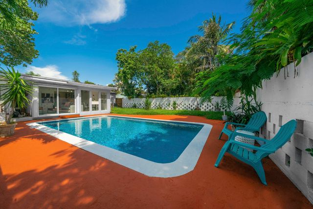 842 SW 11th Court, Fort Lauderdale, FL 33315