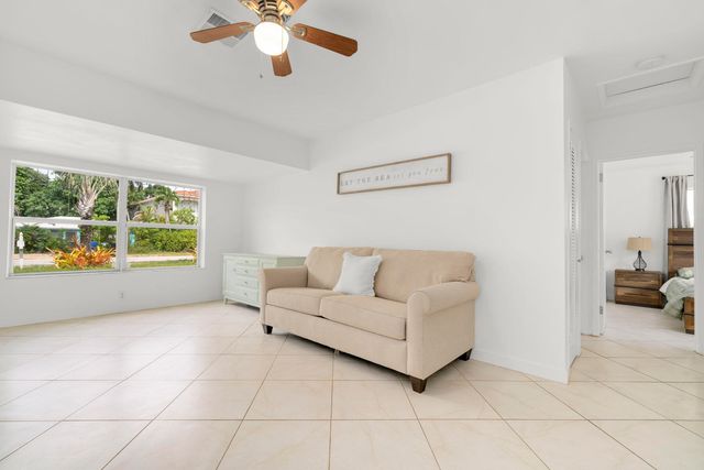 842 SW 11th Court, Fort Lauderdale, FL 33315