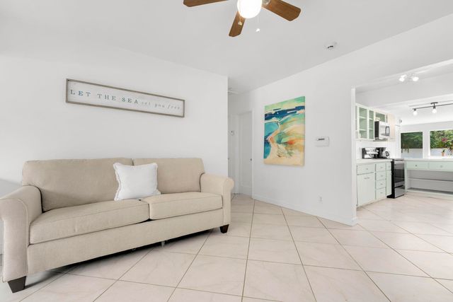 842 SW 11th Court, Fort Lauderdale, FL 33315