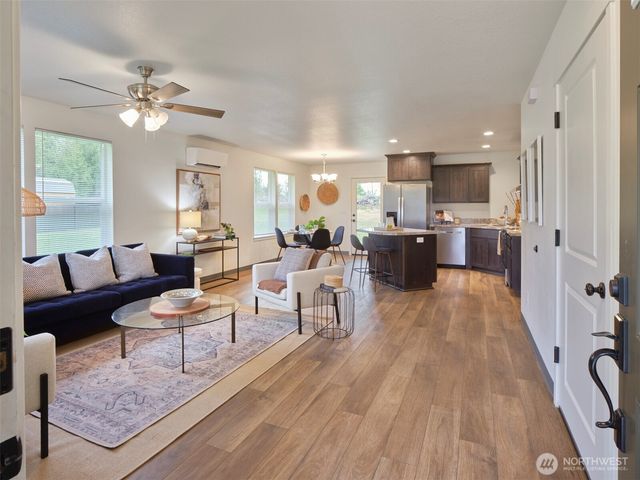 497 Hart Road, Winlock, WA 98596