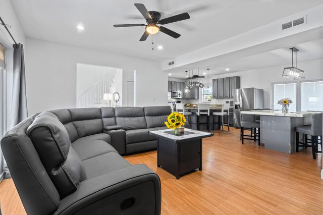 8 Jade Drive, Big Coppitt, FL 33040