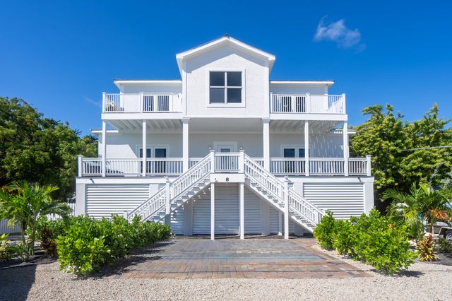 8 Jade Drive, Big Coppitt, FL 33040