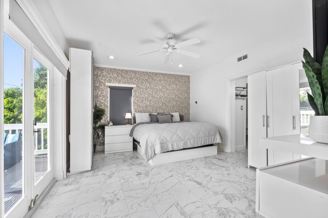 8 Jade Drive, Big Coppitt, FL 33040