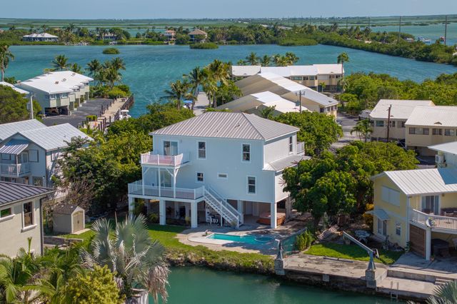 8 Jade Drive, Big Coppitt, FL 33040