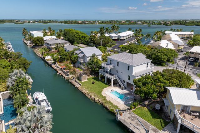 8 Jade Drive, Big Coppitt, FL 33040