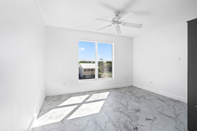 8 Jade Drive, Big Coppitt, FL 33040