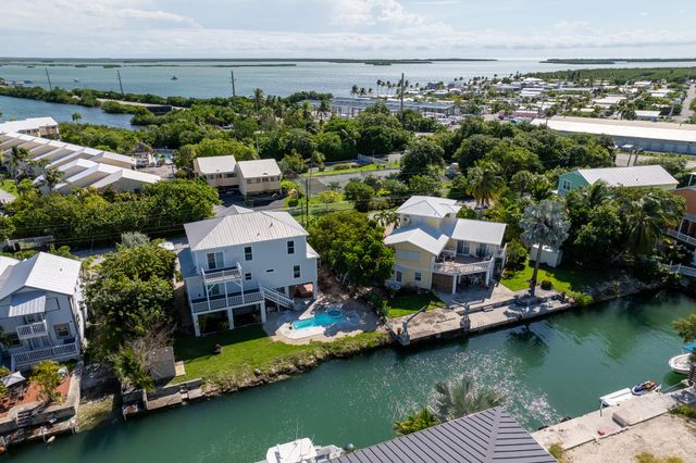 8 Jade Drive, Big Coppitt, FL 33040