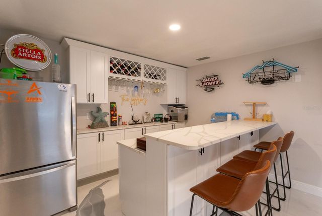 6390 2ND PALM POINT, St Pete Beach, FL 33706