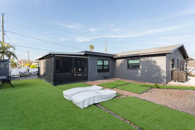 6390 2ND PALM POINT, St Pete Beach, FL 33706