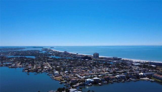 6390 2ND PALM POINT, St Pete Beach, FL 33706