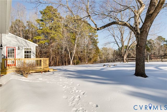 17456 Circuit Rider Dr, Beaverdam, VA 23015