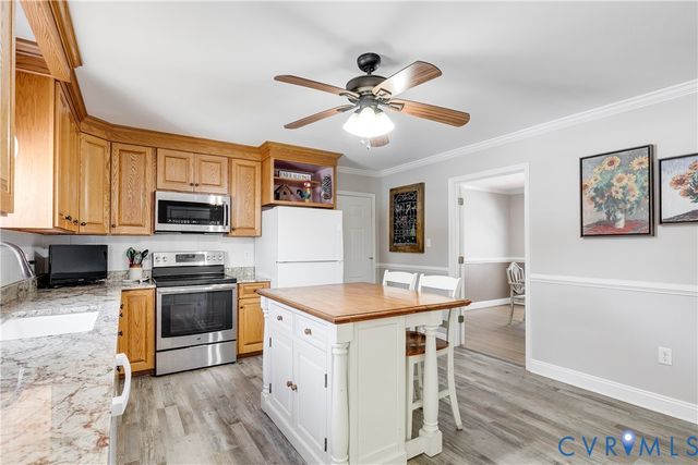 17456 Circuit Rider Dr, Beaverdam, VA 23015