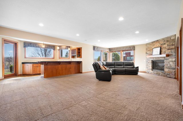 1502 Epperstone Enclave, Byron, MN 55920