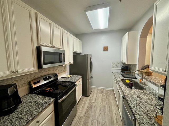 586 BRANTLEY TERRACE WAY 201, Altamonte Springs, FL 32714