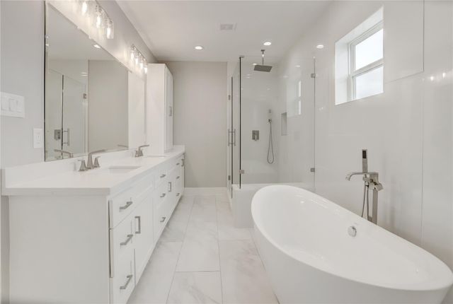 1716 Rosewood Street C, Houston, TX 77004