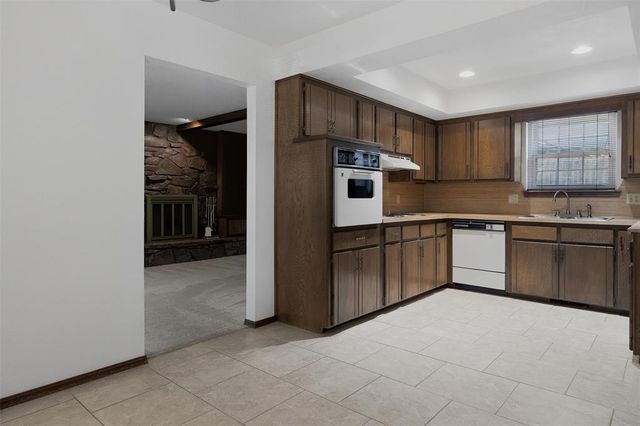 11913 O Casey Street, Yukon, OK 73099
