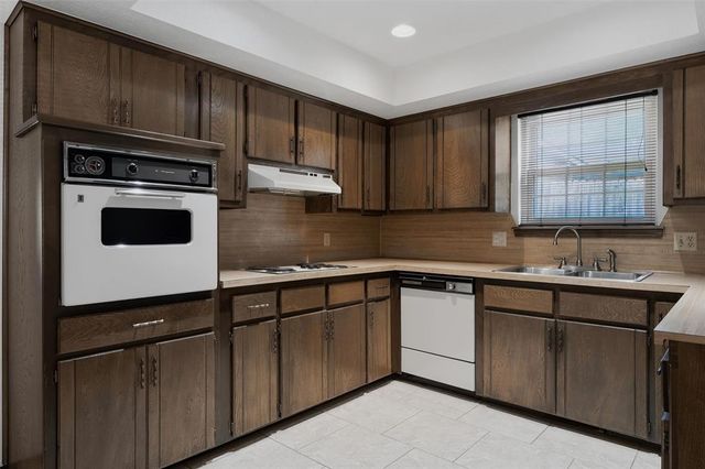 11913 O Casey Street, Yukon, OK 73099