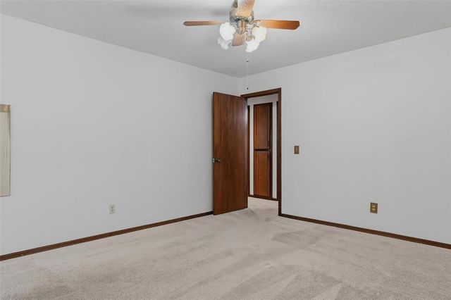 11913 O Casey Street, Yukon, OK 73099