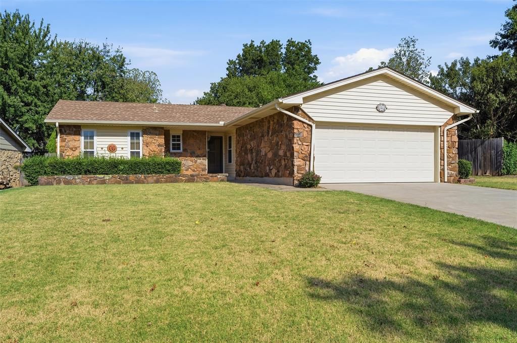 11913 O Casey Street, Yukon, OK 73099