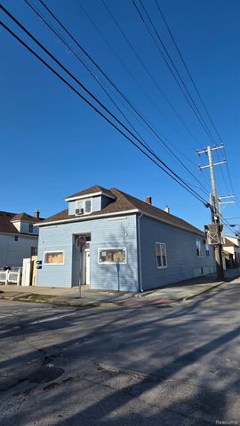 12000 Charest Street, Hamtramck, MI 48212