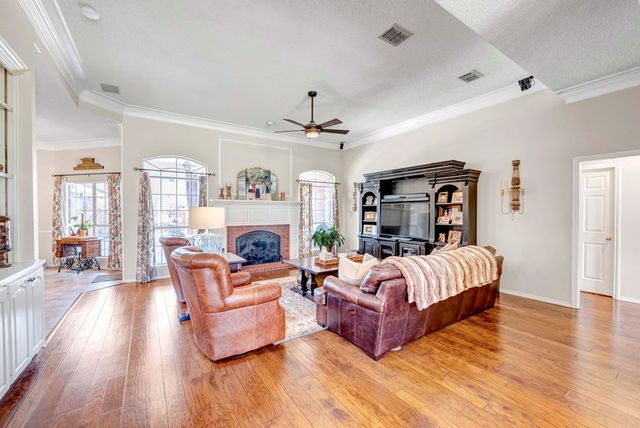 5305 Ridgefield Court, Midland, TX 79707